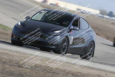 media/Oct-19-2025-Speed Ventures (Sun) [[a6e7fe67be]]/TC B/Session 2 (Outside Grapevine)/